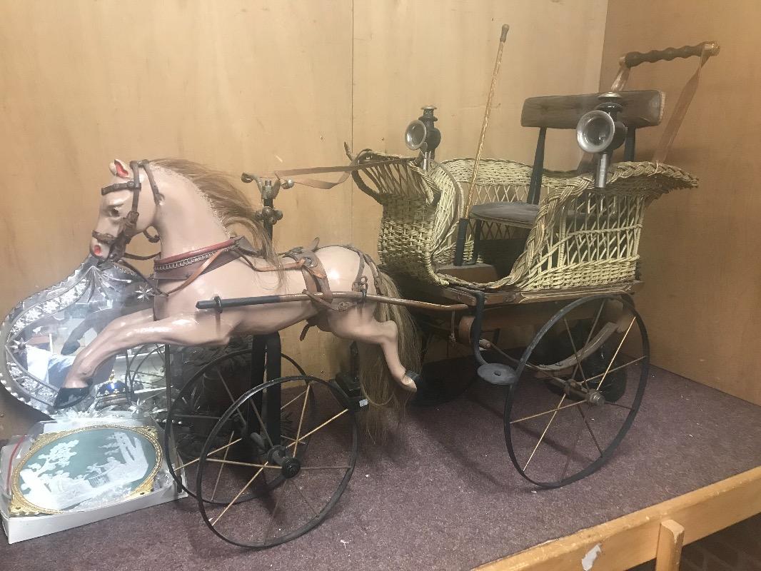 Cheval AVec chariot