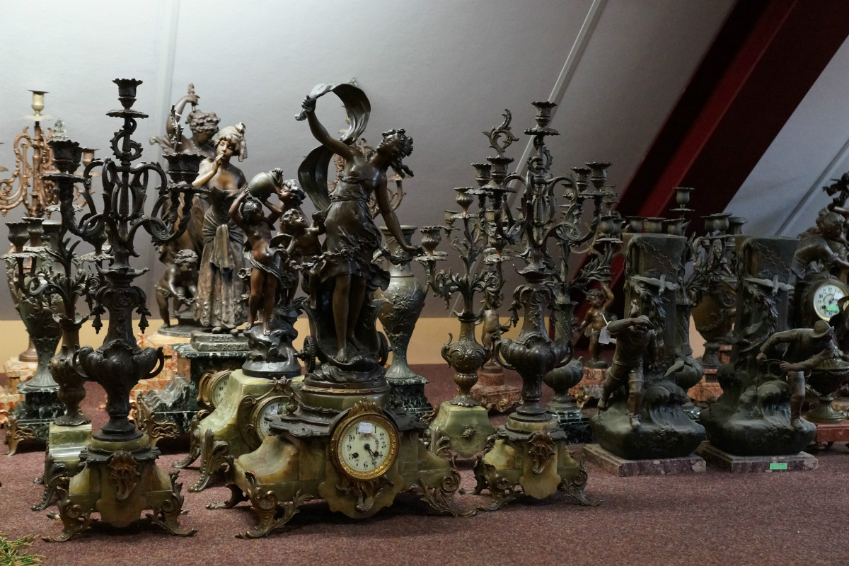 spelter clocksets