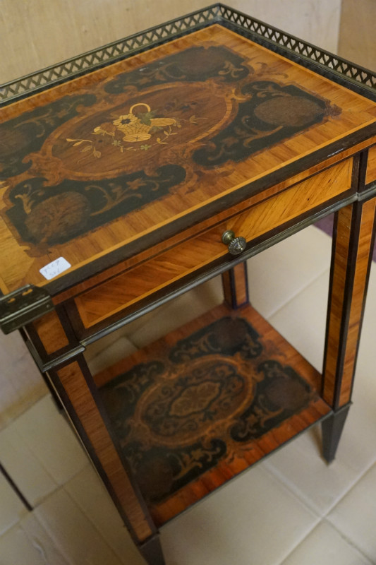 inlay table with drow